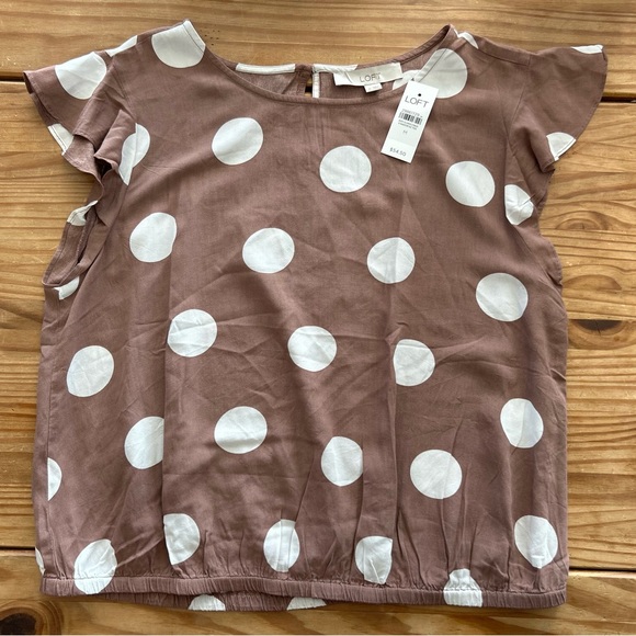LOFT Tops - 🌶️ NWT Loft polka dot blouse top. Size Medium